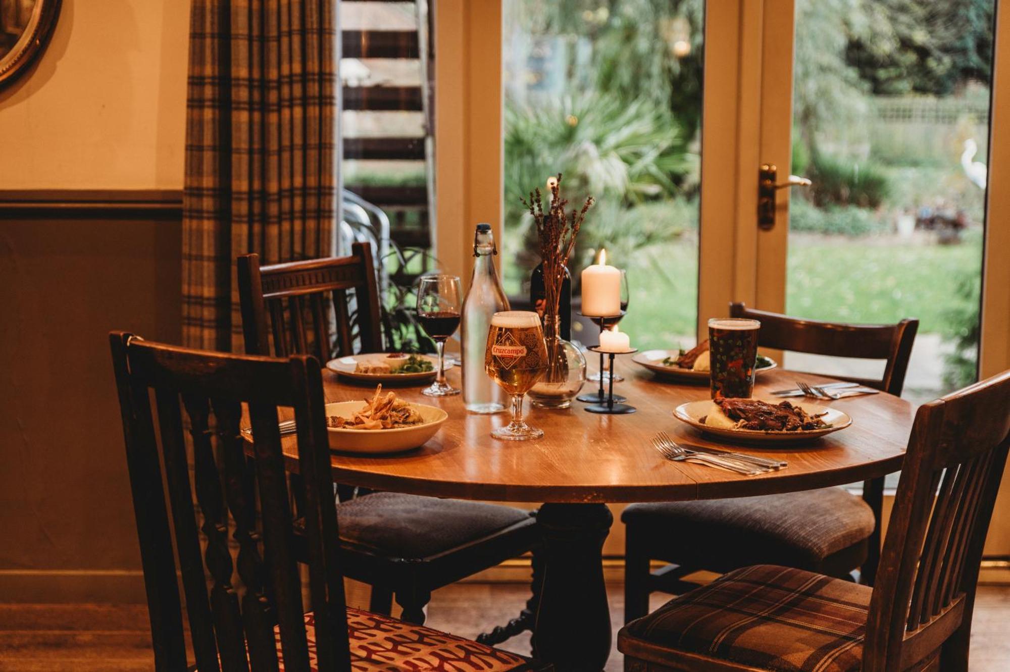 The White Lion Inn Oakham Ngoại thất bức ảnh
