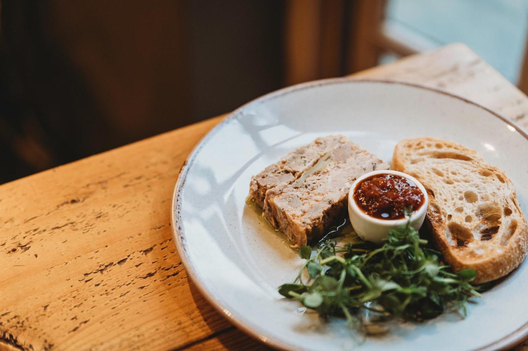 The White Lion Inn Oakham Ngoại thất bức ảnh